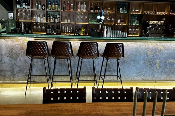 Sustainable Recycled Eco Glass Bar Top Sustainable Recycled Eco Glass Bar Top