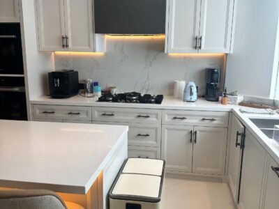 Quartz Worktop whtet with grey veins