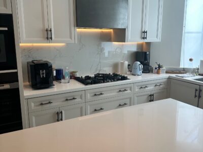 Quartz Worktop White with grey veins
