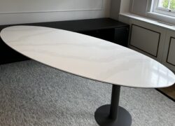 Silestone_Calacatta_Quartz_Table_Top Et Calacatta Silestone Quartz Top Oval