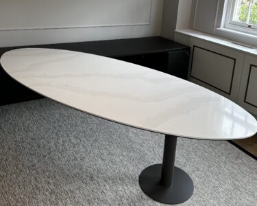 Et Calacatta Silestone Quartz Top Oval