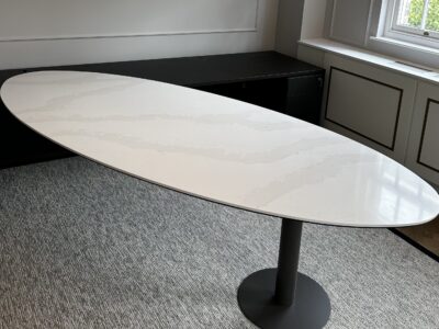 Et Calacatta Silestone Quartz Top Oval