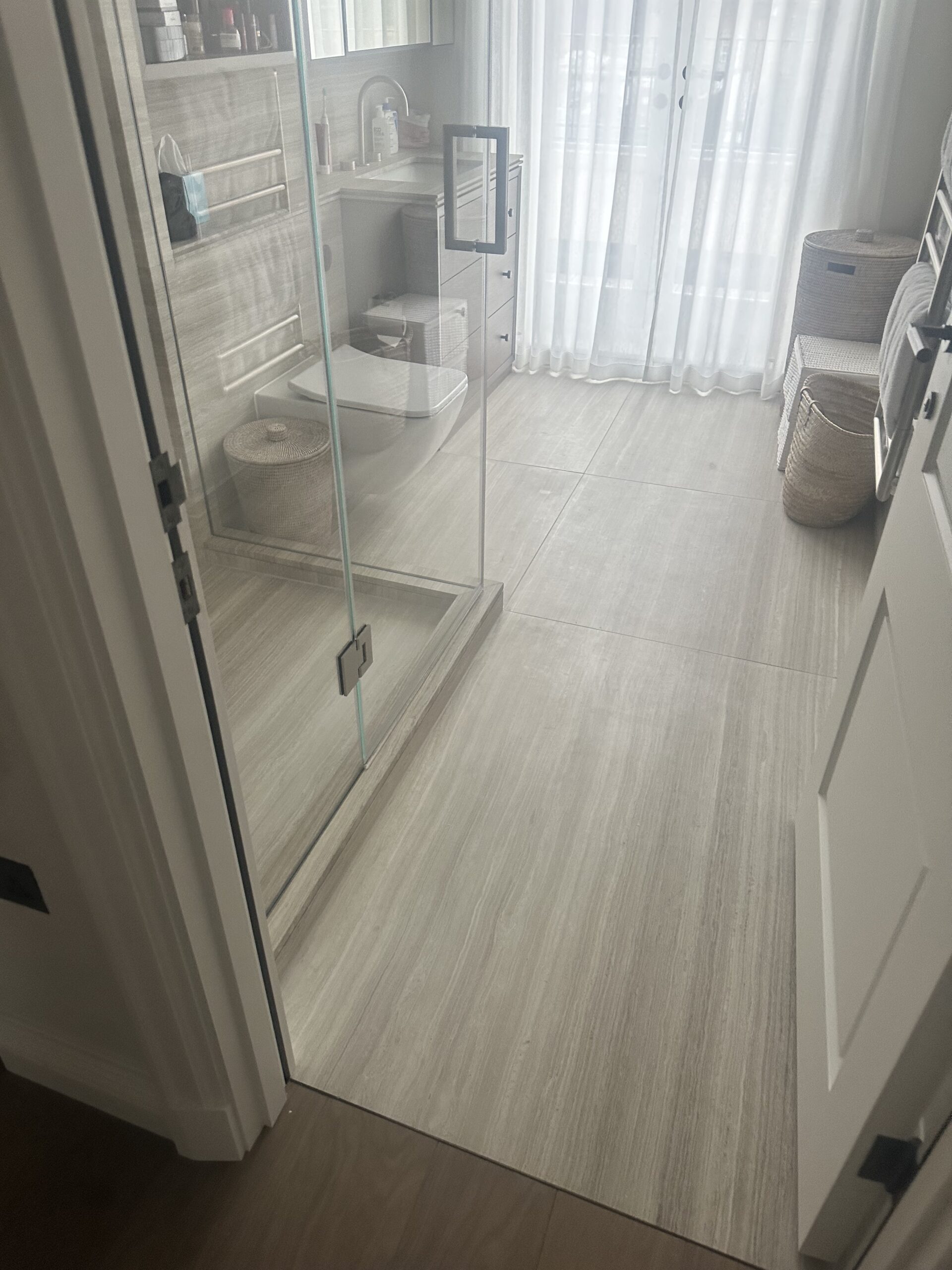 Silk_Georgette_Bathroom3